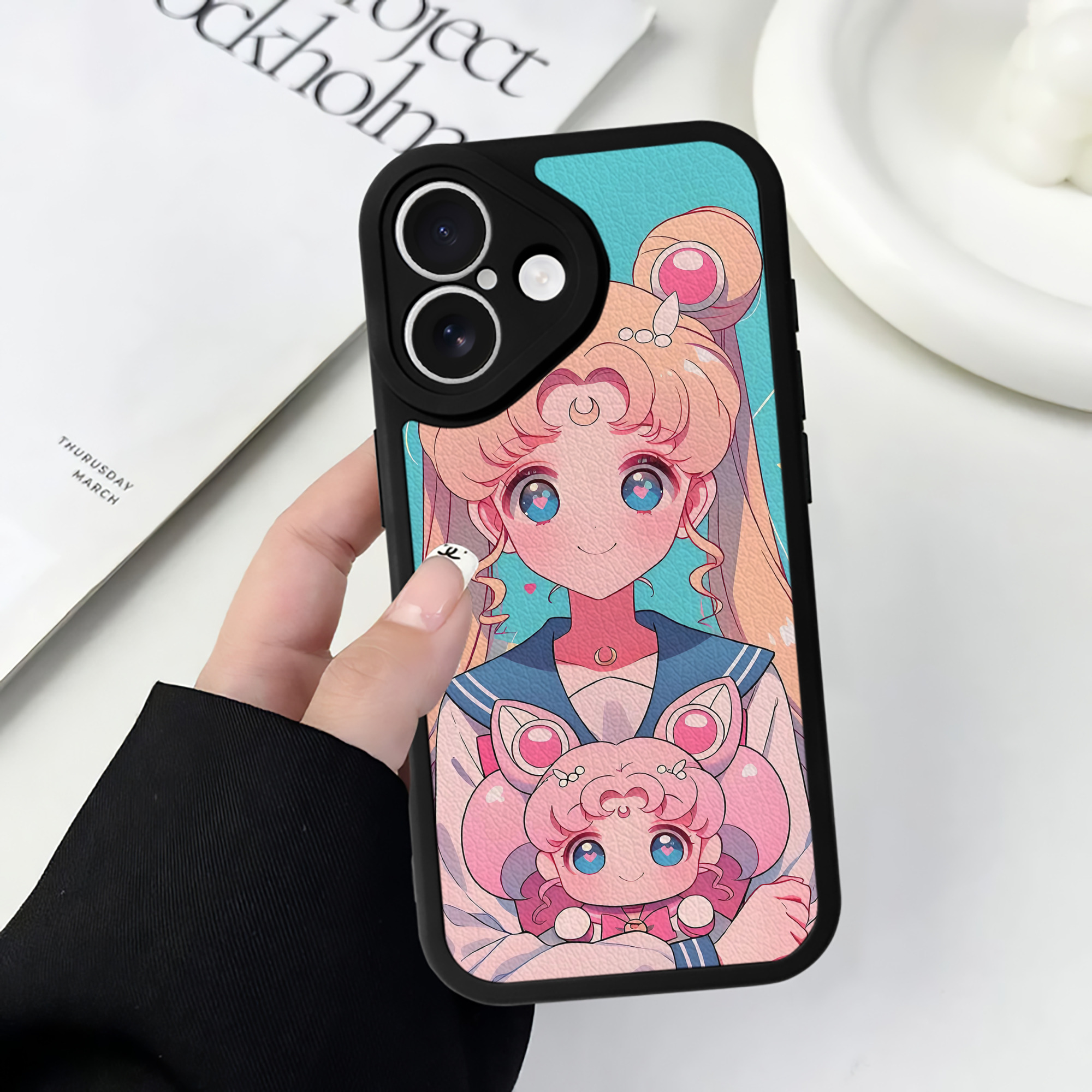 （画像用） 美少女戦士セーラームーン Sailor Moon 【iPhone 16シリーズ対応】シリコンスマホケース（レザー調） 材質：シリコン